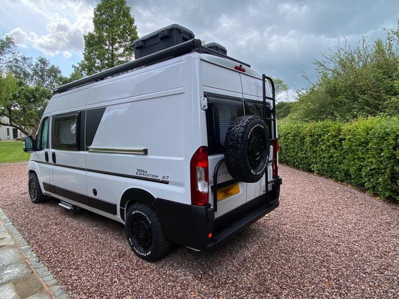 rugged-van-look-03